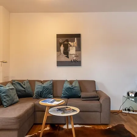 Kitz Residenz Eleven By In One * كابرون